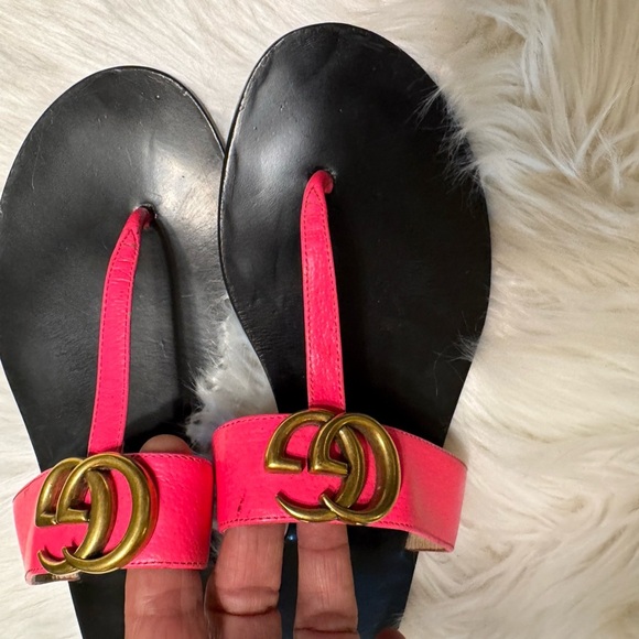Gucci Women's Hot Pink Sandals with Gold Accents - Picture 10 of 17